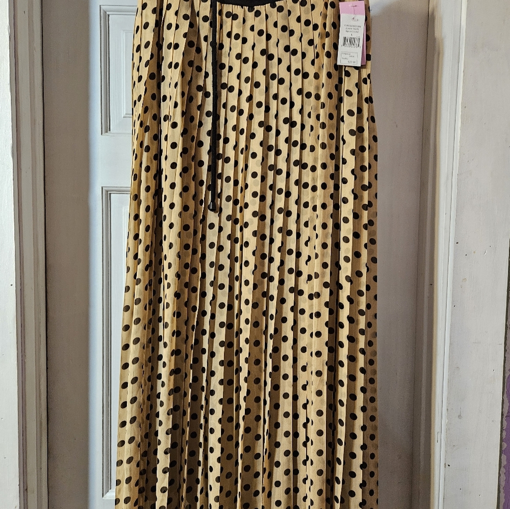 Polka Dot Pleated Skirt in Tan and Black Size Large